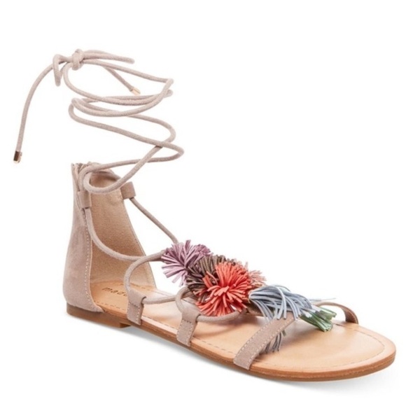 Madden Girl Sofun Lace-Up Gladiator Faux Raffia PomPom Tassel Sandals size 8.5 - Picture 14 of 14